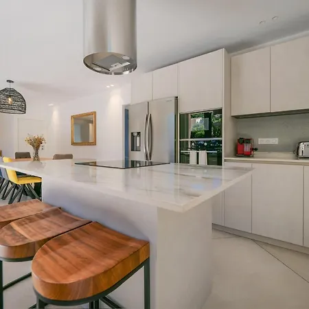 Pinède Proche Et Tropez *