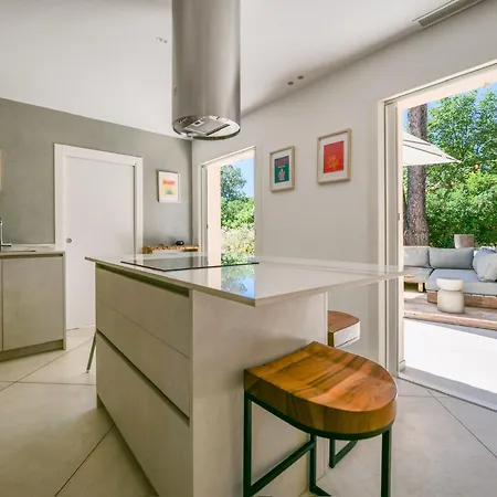 Pinède Proche Et Tropez Villa